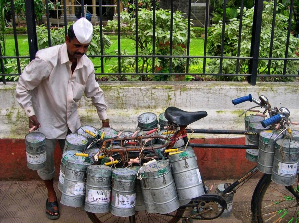 La livraison de repas une tradition indienne née il y a 130 ans.