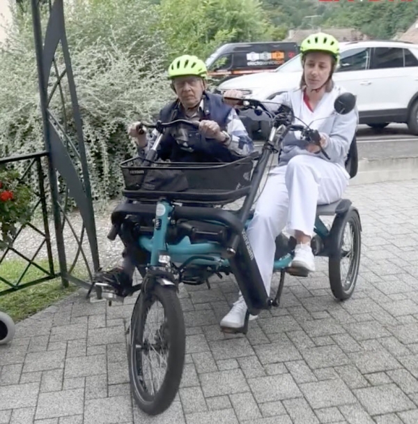 L'Ehpad Saint-Vincent d'Oderen a acquis un premier v&eacute;lo triporteur